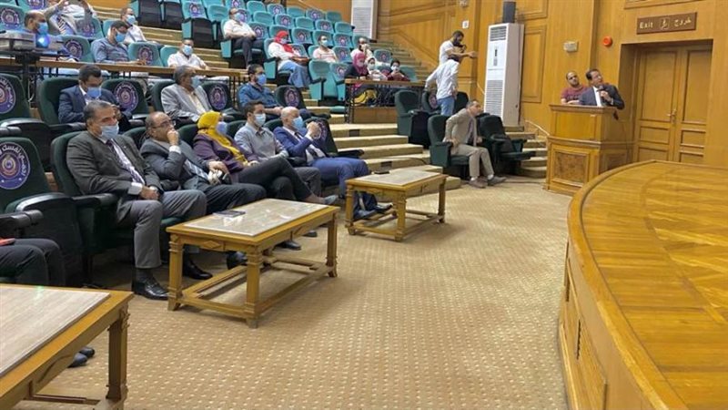 أعضاء اللجنة العلمية