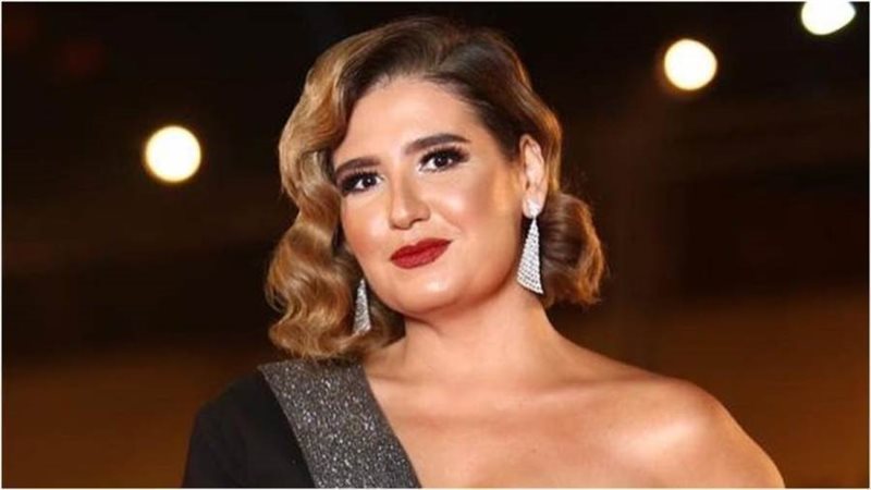 الفنانة هنا شيحة