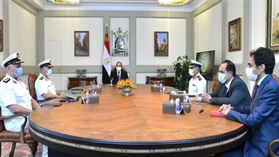 السيسي يوجه بمواصلة الدراسات والعمل على تطوير كافة مجالات النقل البحري والموانئ