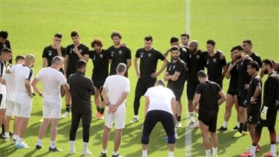 مران الزمالك.. كارتيرون يعقد جلسة مع اللاعبين