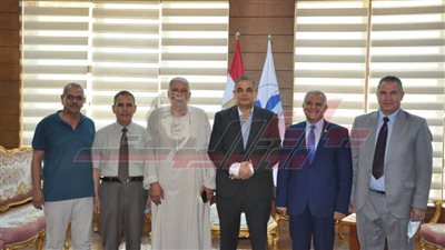 الدسوقي يستقبل رئيس جامعة المنيا السابق