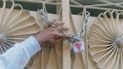 تشميع 21 منشأة مخالفة لمواعيد الغلق بالغربية