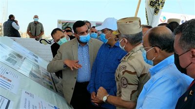 رئيس الوزراء ومحافظ البحيرة يتفقدان أعمال تطوير محور المحمودية