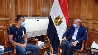 محافظ القليوبية يكرم الثالث مكرر على الجمهورية في الثانوية العامة