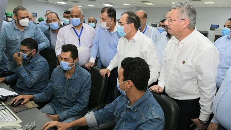 وزير البترول خلال