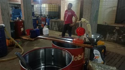 ضبط مصنع لزيوت السيارات وتقليد العلامات التجارية العالمية بالبحيرة