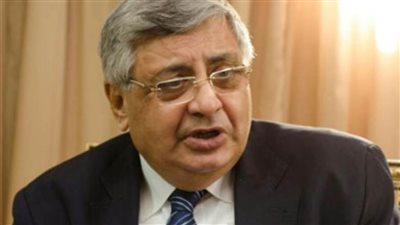 مستشار الرئيس للصحة: تطعيم إلزامي لطلاب الجامعات والمدارس