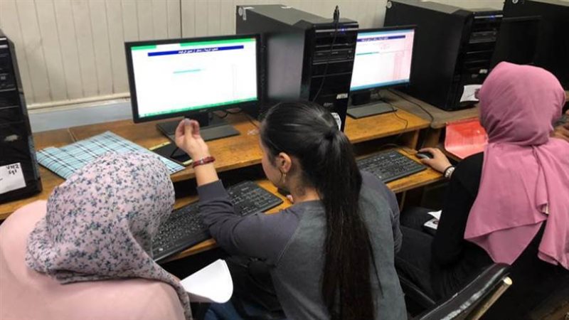 طلاب الثانوية و مؤشرات