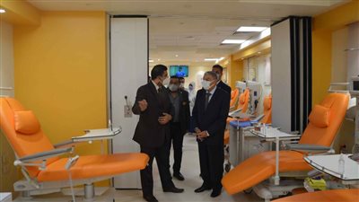 محافظ المنيا يتابع المشروع القومى لتجميع البلازما ويوجه بتكثيف التوعية 