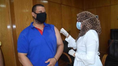 انطلاق حملة لتطعيم العاملين بديوان عام محافظة الأقصر بلقاح 