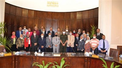  شؤون التعليم والطلاب بالإسكندرية يوافق على فتح فصول صيفية بكلية الآداب لتشجيع الطلاب المتفوقين