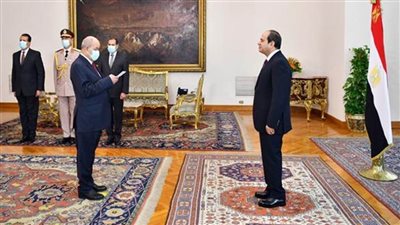موجز الرابعة| الرئيس السيسي يشهد حلف اليمين لرئيس هيئة النيابة الإدارية