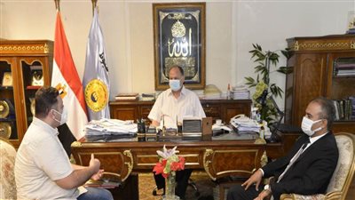 محافظ أسيوط يلتقي ممثلي صندوق التنمية الحضارية لمناقشة تطوير المناطق غير المخططة 