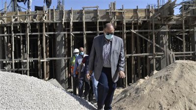 محافظ أسيوط يتفقد أعمال إنشاء مجمع الخدمات بقرية أولاد إلياس بمركز صدفا