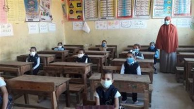 الحكومة تنفي تأجيل موعد بدء العام الدراسي المقبل تزامناً مع الموجة الرابعة لـ