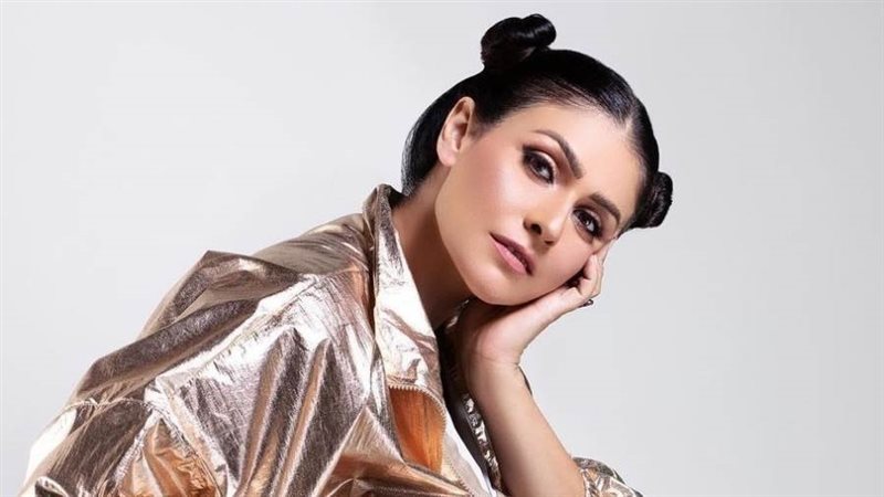 الفنانة بسمة