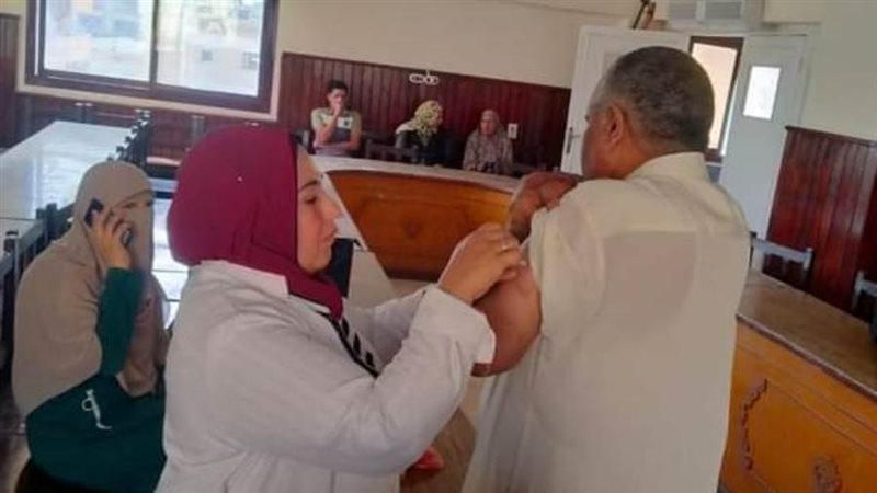 تطعيم المواطنين ضد