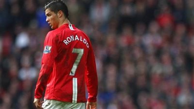 رسميا.. مانشستر يونايتد يعلن توصله لاتفاق لضم رونالدو