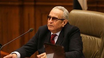 أبو شقة يعلن فتح مقرات الوفد لتلقي اللقاح ضد فيروس كورونا 