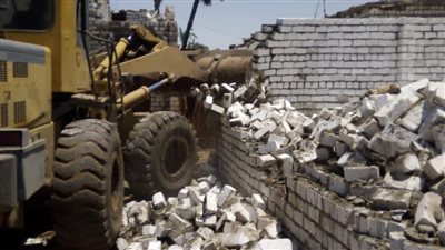 محافظ المنيا يتابع جهود الوحدات المحلية بالقطاعات الخدمية وتحرير 37 مخالفة