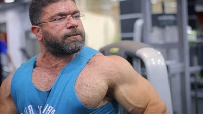 مدرب اللياقة البدانية رامي عادل يوضح الفرق بين المنشطات والمكملات الغذائية