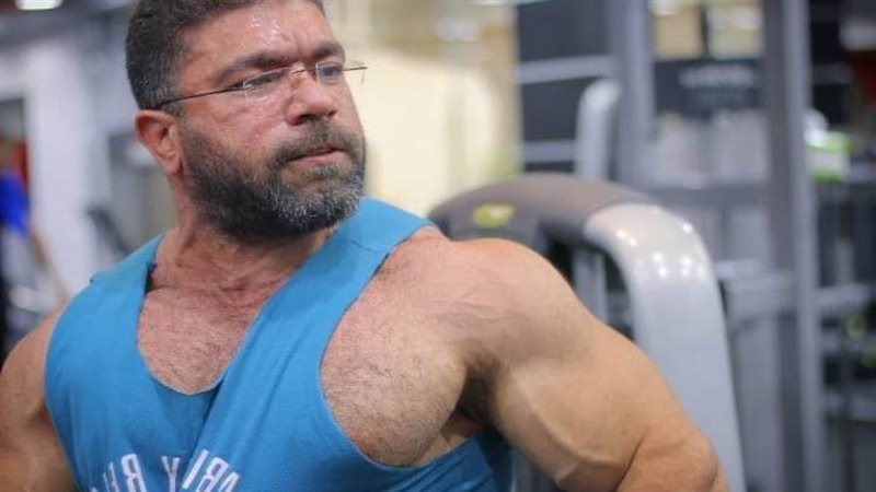 مدرب كمال الأجسام