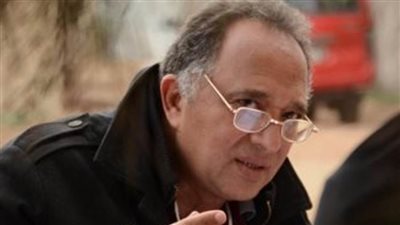 حسني صالح ينتهي من كتابة الحلقة الأولى من 