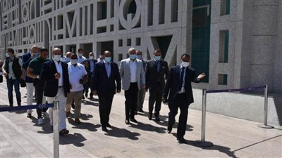 وزير التنمية المحلية يصل إلى الأقصر لمتابعة تنفيذ مشروعات إحياء طريق الكباش