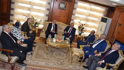 رئيس هيئة النيابة الإدارية يستقبل سعيد مرعي رئيس المحكمة الدستورية العليا