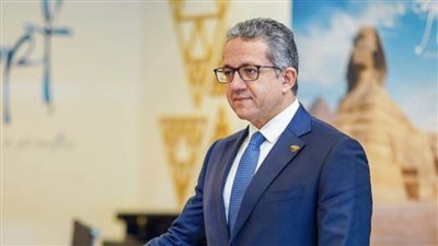 وزير السياحة والاثار يفتتح مشروع ترميم و تطوير وكالة الجداوي بمدينة إسنا