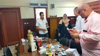 غلق 6 معامل تحاليل وعيادة طبية بدون ترخيص بالبحيرة