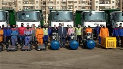 محافظ القاهرة لعمال النظافة:بدء منظومة نظافة جديدة