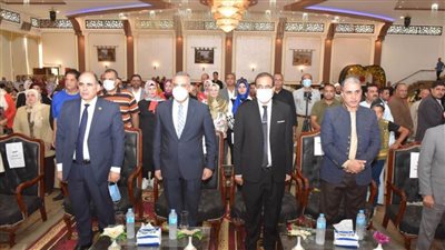 جامعة سوهاج تشارك في احتفالية تكريم أسر شهداء 