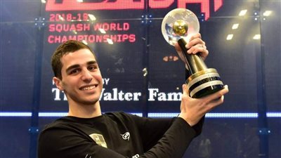 علي فرج يستعيد صدارة التصنيف العالمي للإسكواش