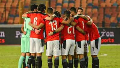 محمد شريف وزيزو والشحات في هجوم منتخب مصر أمام أنجولا بتصفيات المونديال