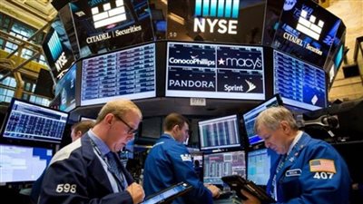 مؤشرات الأسهم الأمريكية تتراجع في مستهل التعاملات