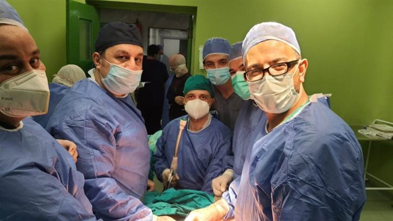 أطباء مستشفى منشية