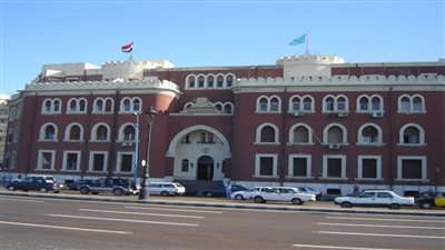 رئيس جامعة الإسكندرية: نحرص على رعاية أبنائنا من ذوي الهمم