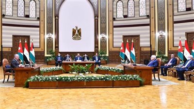 سفير فلسطين: القمة الثلاثية تدعم موقف الرئيس أبومازن 