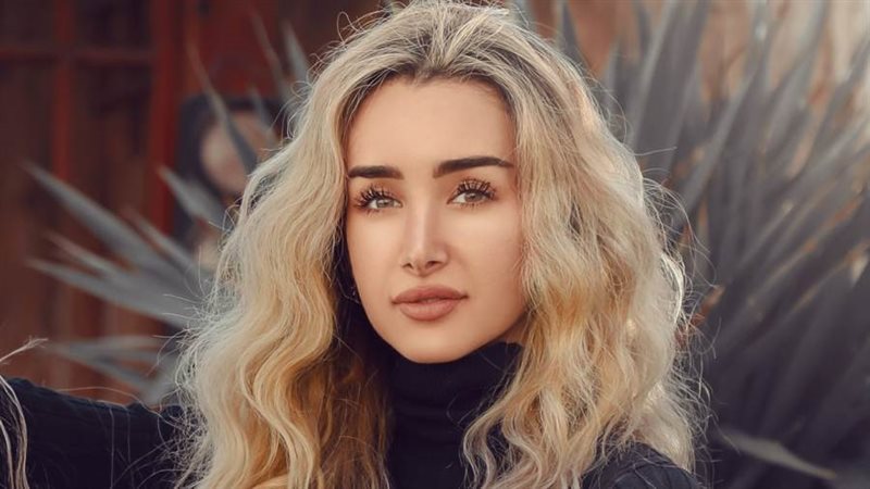 الفنانة هنا الزاهد