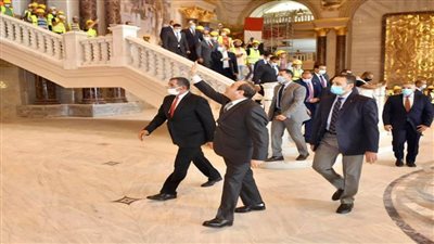 الرئيس يتفقد دار الأوبرا الجديدة بمدينة الفنون والثقافة بالعاصمة الإدارية 