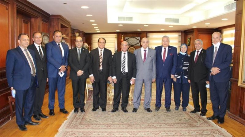 رئيس مجلس القضاء