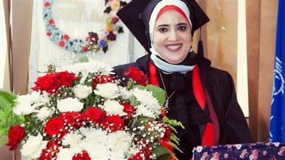 الباحثة إسراء سمير تحصل على الدكتوراه برسالة حول 