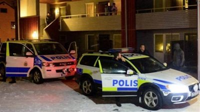 السويد تعتقل امرأتين على صلة بـ(داعش) عقب عودتهما من سوريا