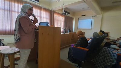 كلية الصيدلة بحلوان تدرِّب الطلاب على ممارسة التغذية العلاجية