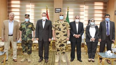 محافظ الشرقية يستقبل قائدي قوات الصاعقة ووحدات المظلات 