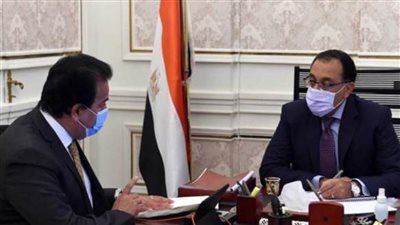 رئيس الوزراء يتابع مع وزير التعليم العالي الموقف التنفيذي لمشروعات الوزارة