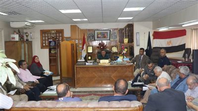 تفعيل دور مجلس الأمناء والآباء والمعلمين بمدارس البحيرة