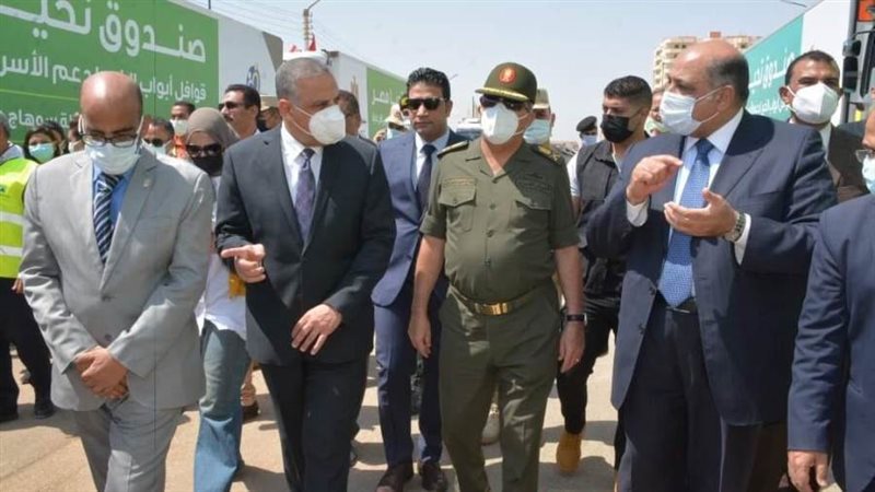 محافظ سوهاج وقائد