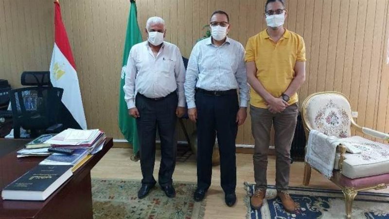 محافظ الشرقية يلتقي